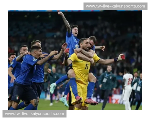 巅峰之上的红与蓝：2012，那场惊心动魄的温布利之约