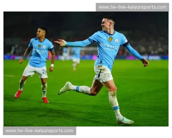 蓝月亮逐梦欧冠：曼城与莫陆军的荣耀之夜